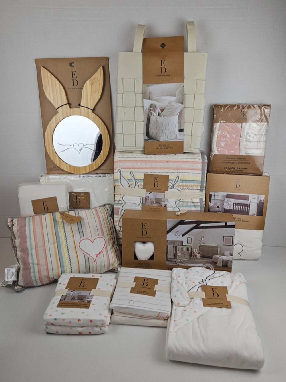 Ellen Degeneres: Cotton Tail 13 piece Crib Set